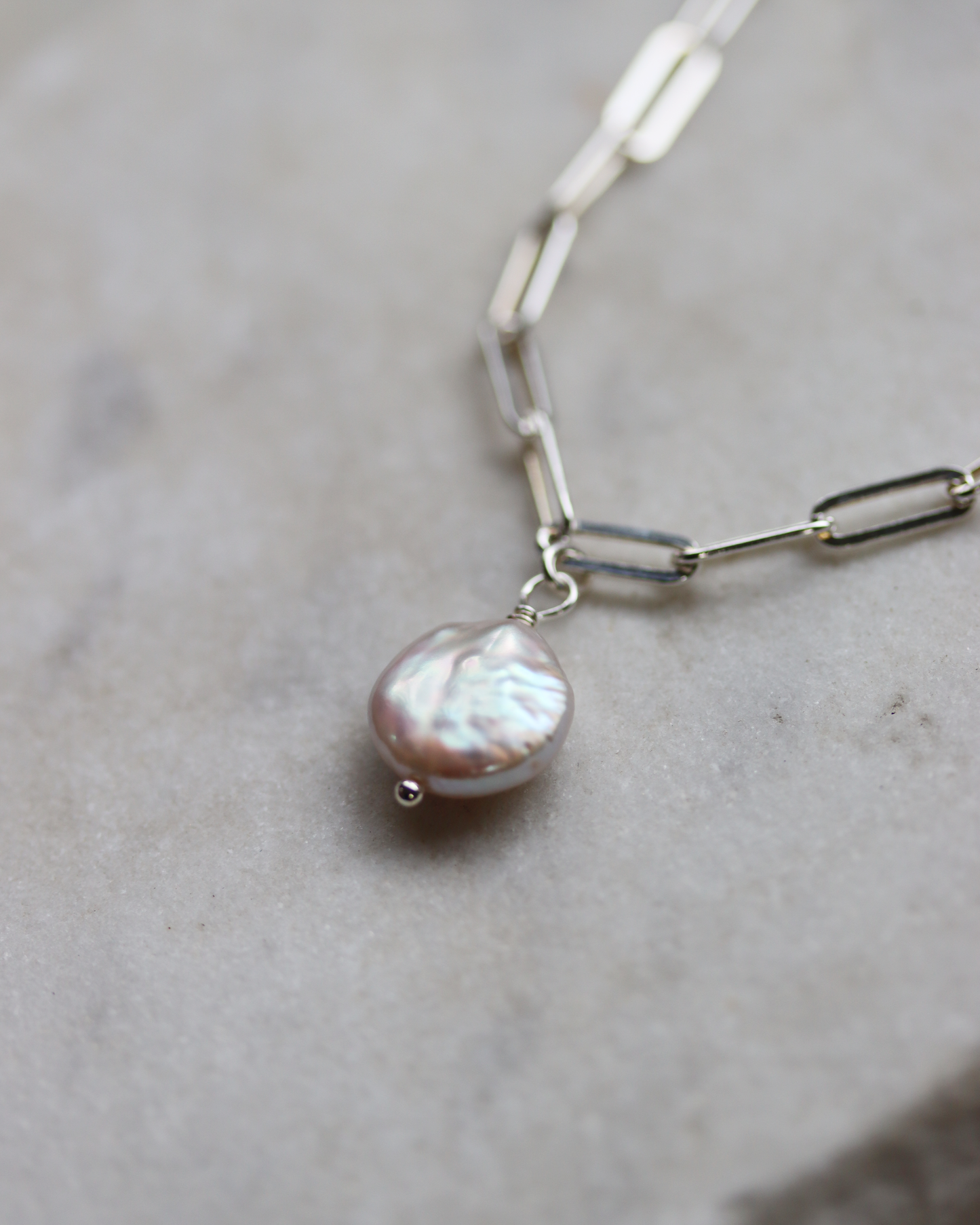 Sterling Silver Paperclip Bracelet with White Coin Pearl Charm