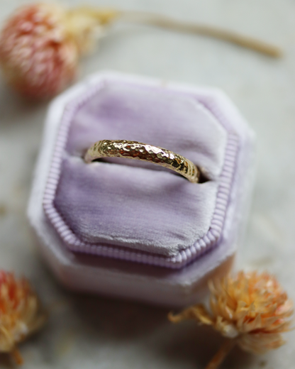 10K Yellow Gold Canyon Band