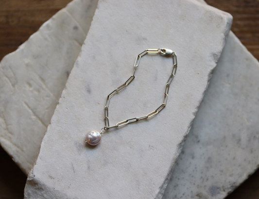 Sterling Silver Paperclip Bracelet with White Coin Pearl Charm