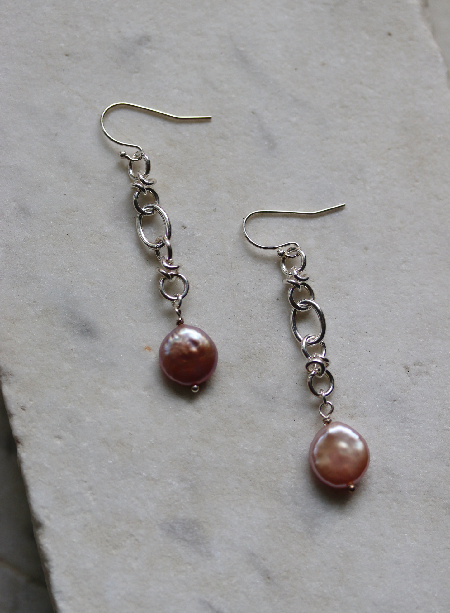 Barbed Wire Pearl Dangle Earrings - Pink