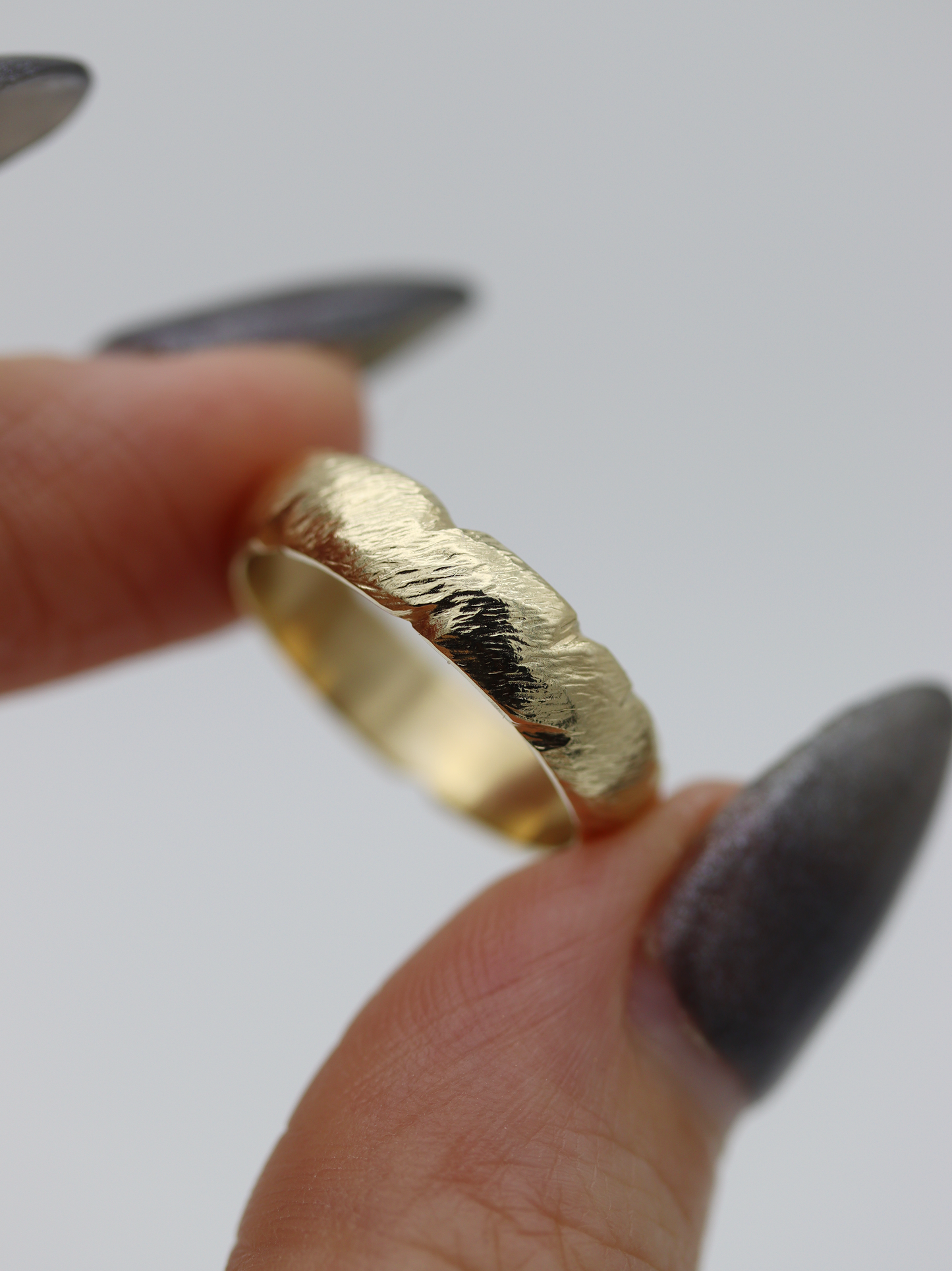 10K Yellow Gold Etched Wedding Band
