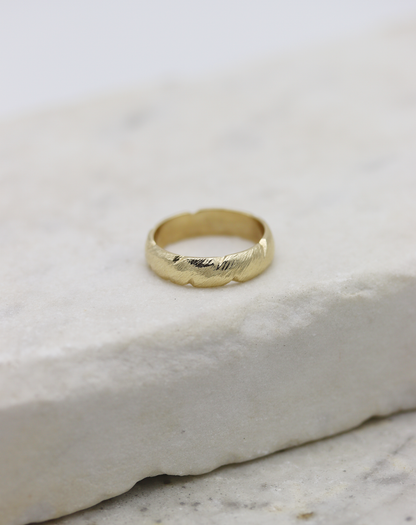 10K Yellow Gold Etched Wedding Band