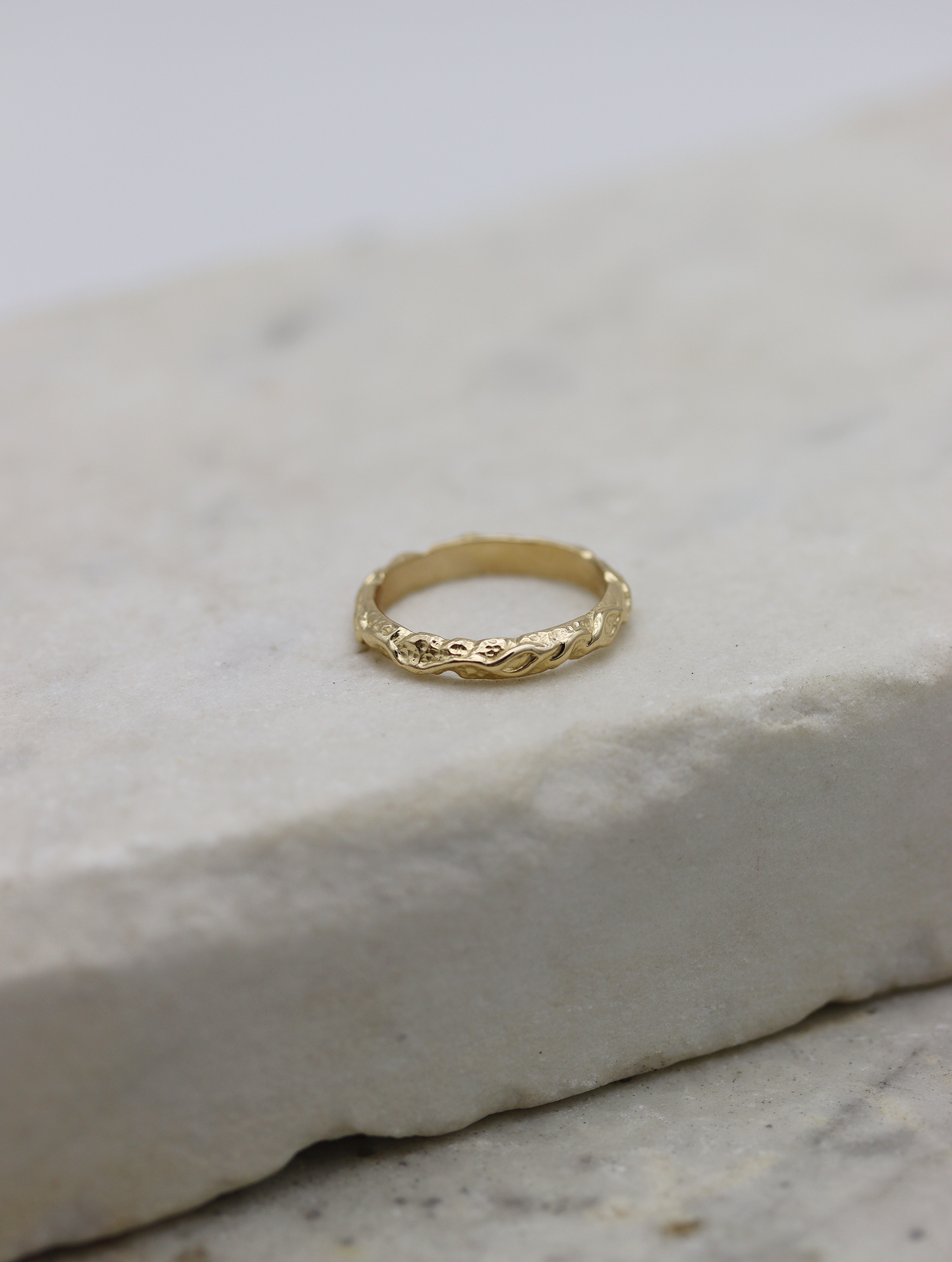 10K Yellow Gold Petite Tangles Wedding Band