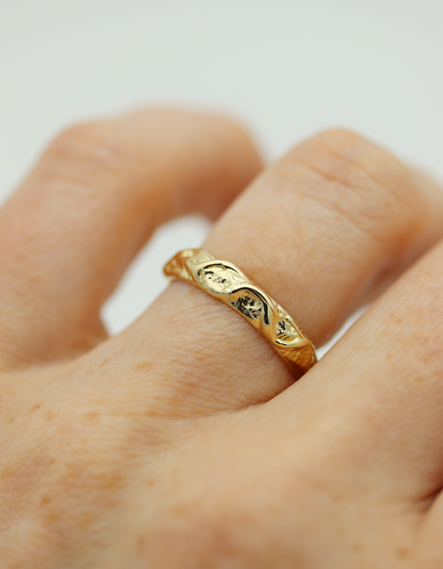 10K Yellow Gold Tangles Wedding Band