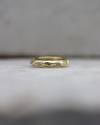 10K Yellow Gold Tangles Wedding Band
