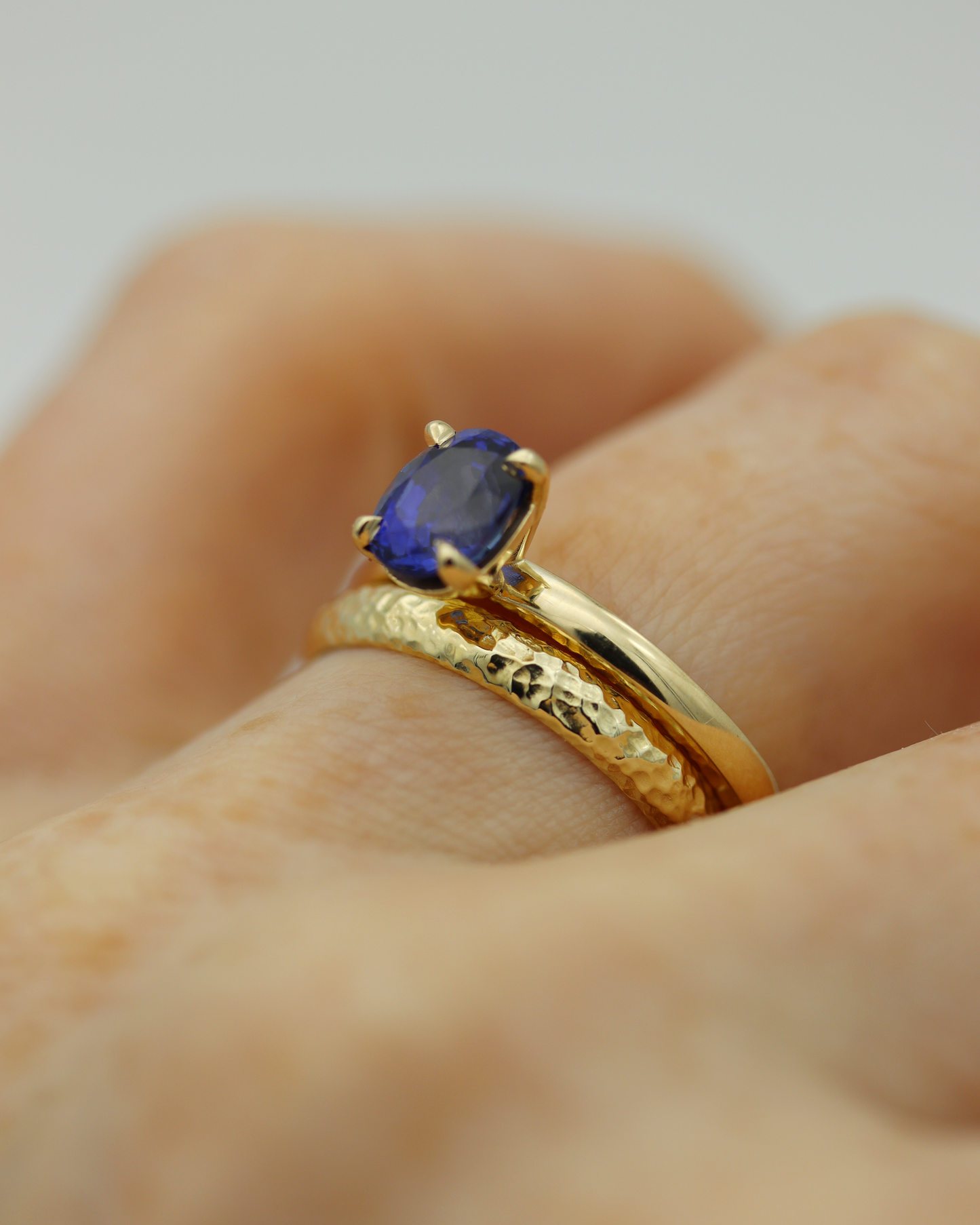10K Yellow Gold Canyon Band
