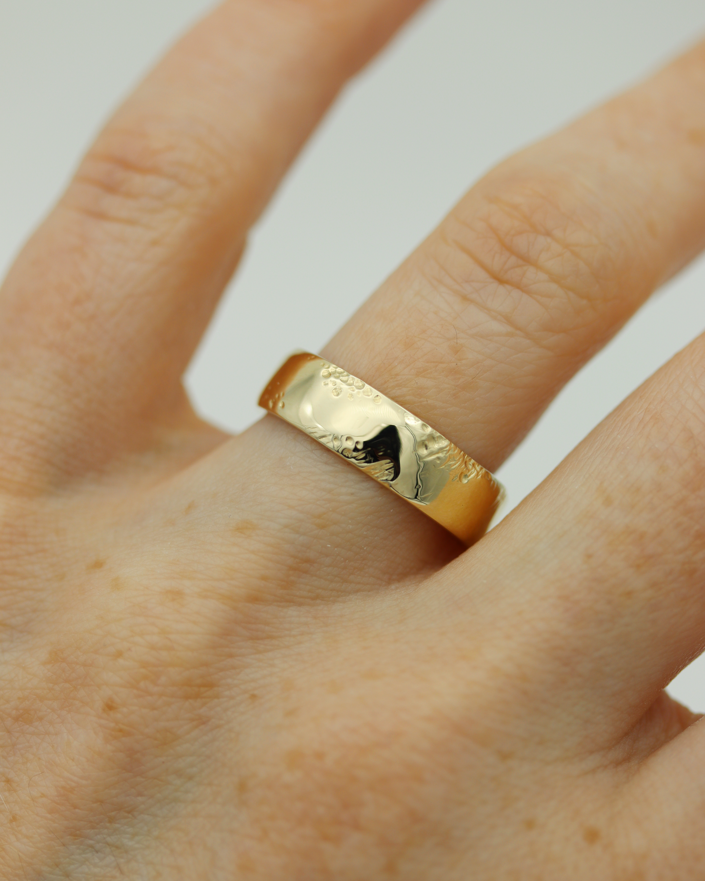 10K Yellow Gold Erosion Band