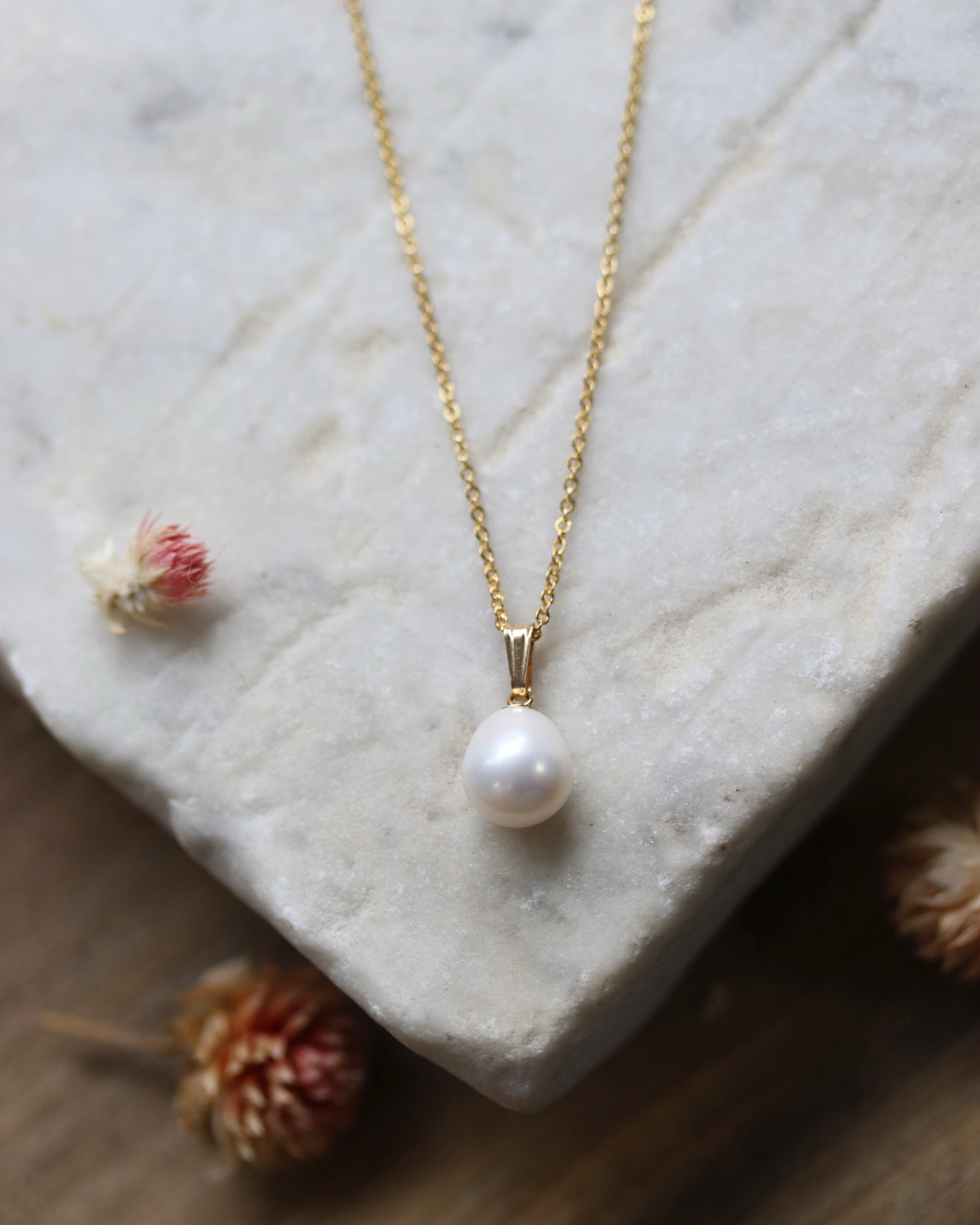 Globe Pearl Necklace - Gold Fill