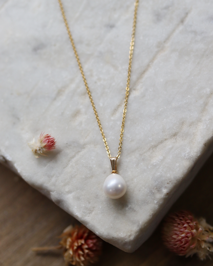 Globe Pearl Necklace - Gold Fill
