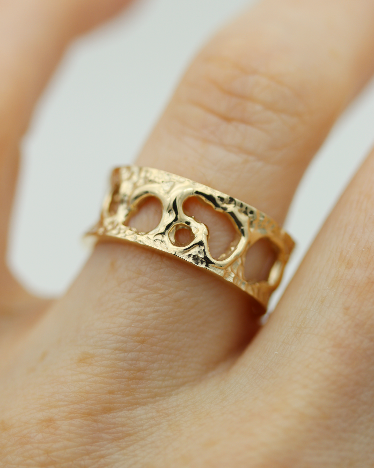 10K Yellow Gold Honeycomb Band