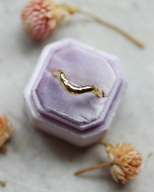 10K Yellow Liquid Gold Contour Band