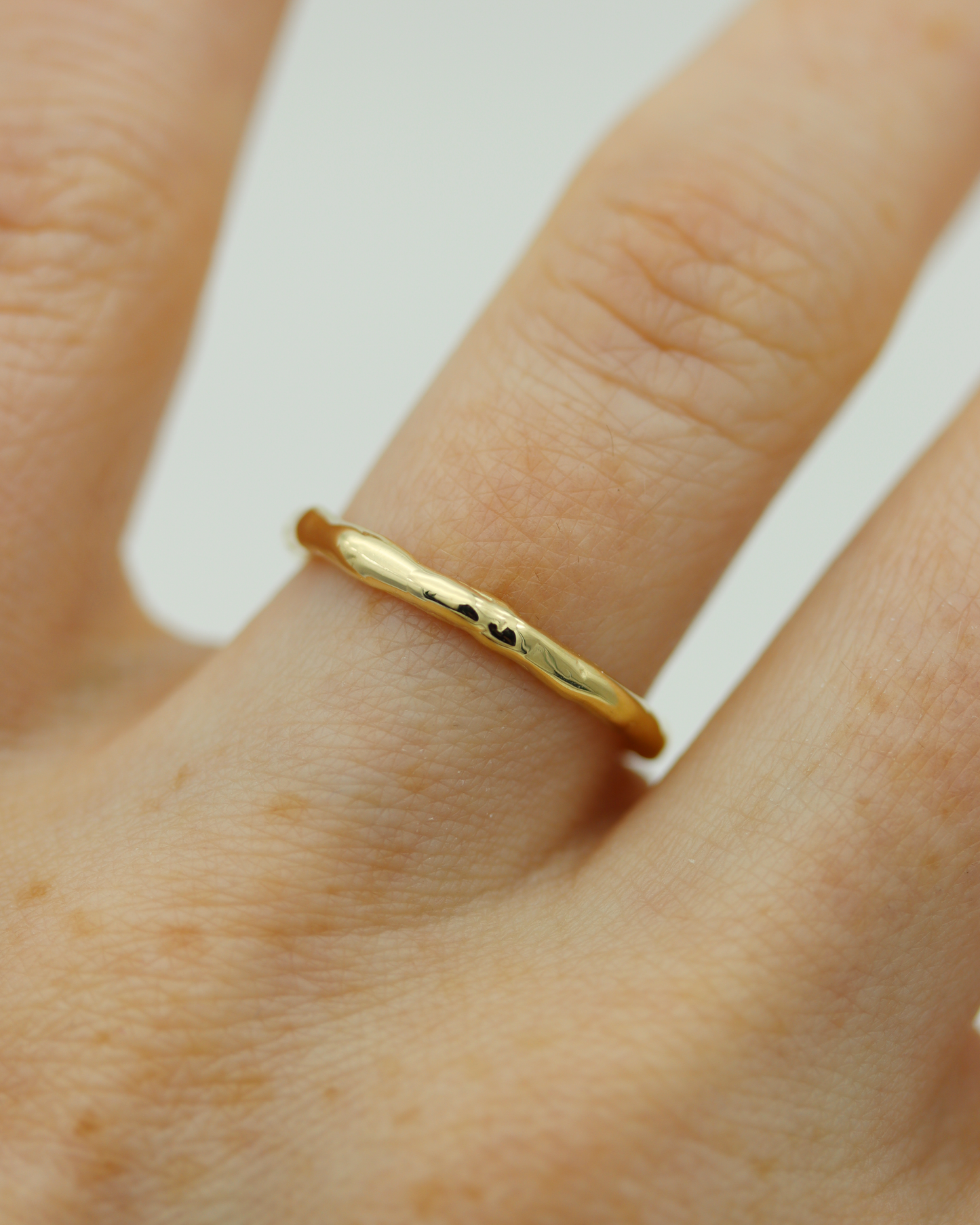 10KY Petite Liquid Gold Band (1.5mm)