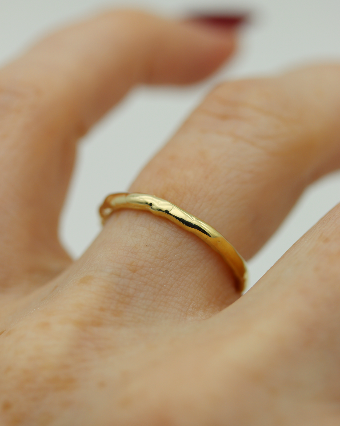 10KY Petite Liquid Gold Band (1.5mm)