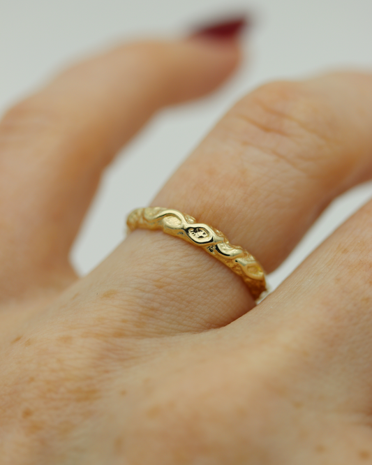 10K Yellow Gold Petite Tangles Wedding Band