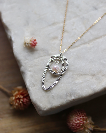 Textured Link and White Pearl Necklace - Mixed Metal